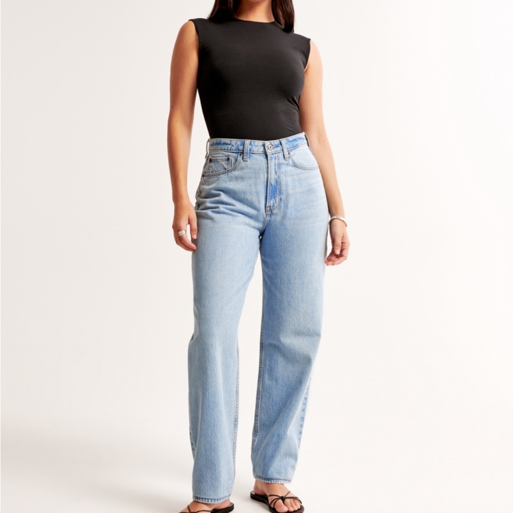 Brand New w/ Tags Abercrombie & Fitch Curve Love Blue High-Waisted Jeans